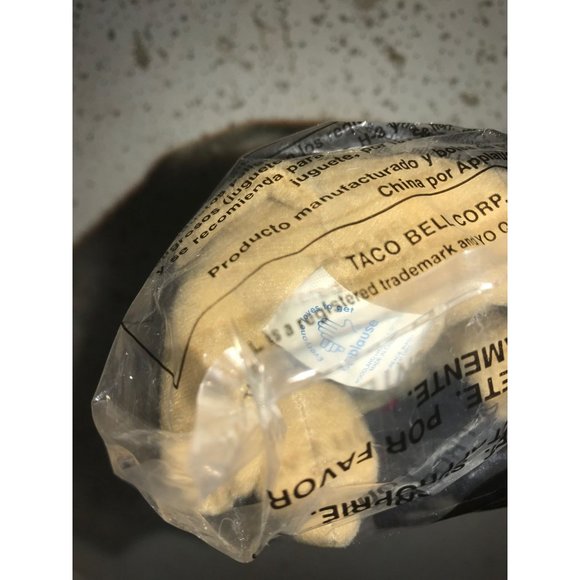 New/Sealed Taco Bell Talking Chihuahua - "I Think I'm in Love" - Picture 3 of 9